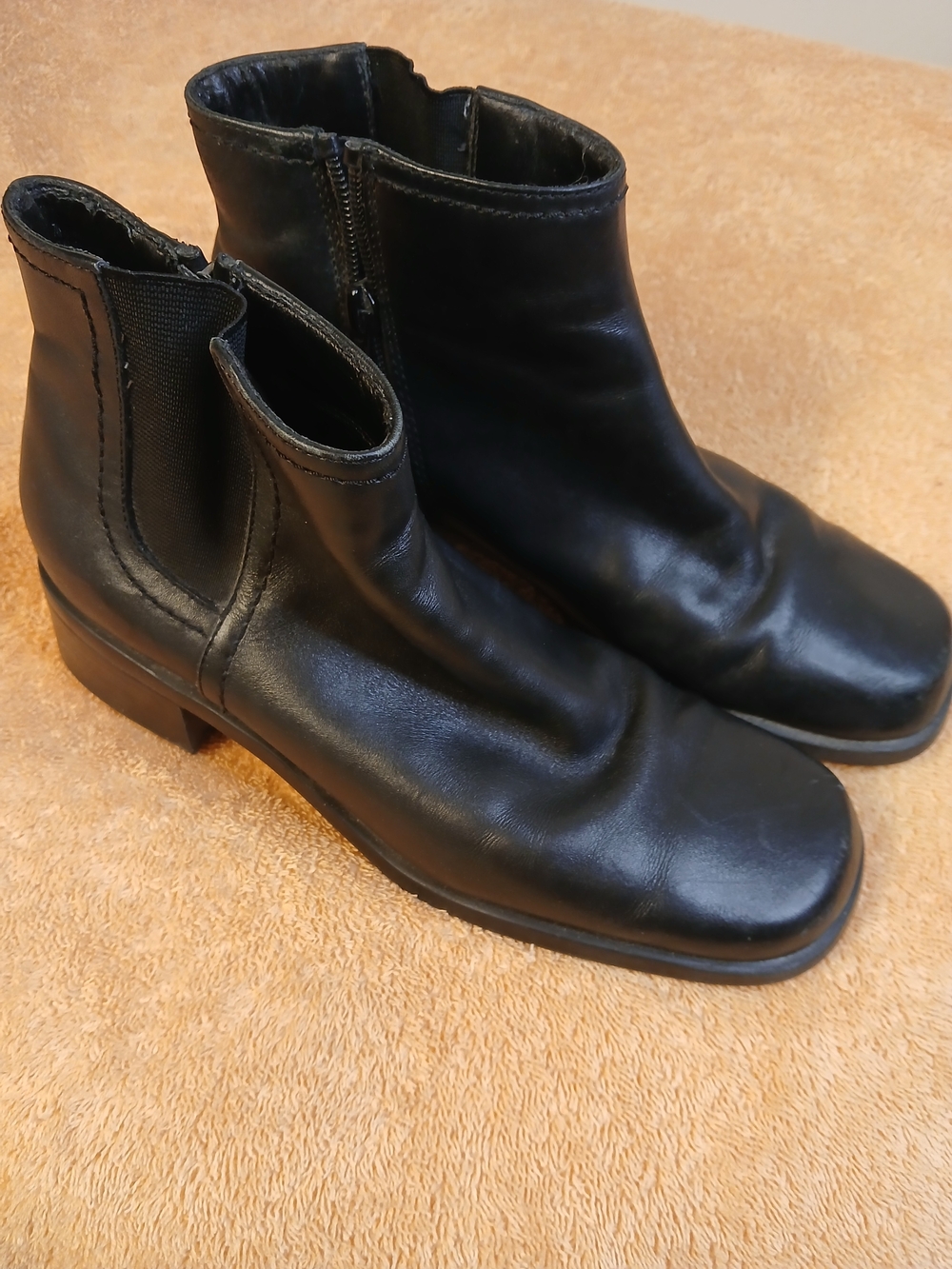 Partners Women's Black Leather Ankle Bootie Black Toe Zip Comfort US 7